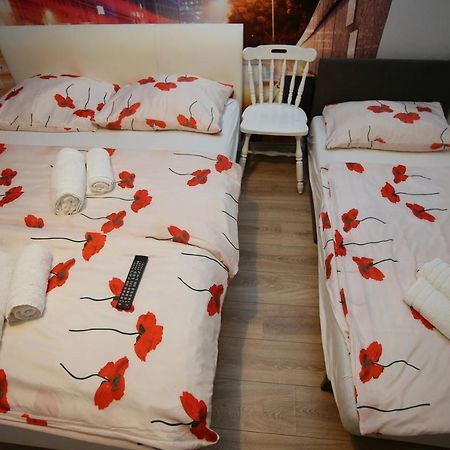 Apartments Rooms Fontane Trnje - Free Parking Загреб Екстериор снимка