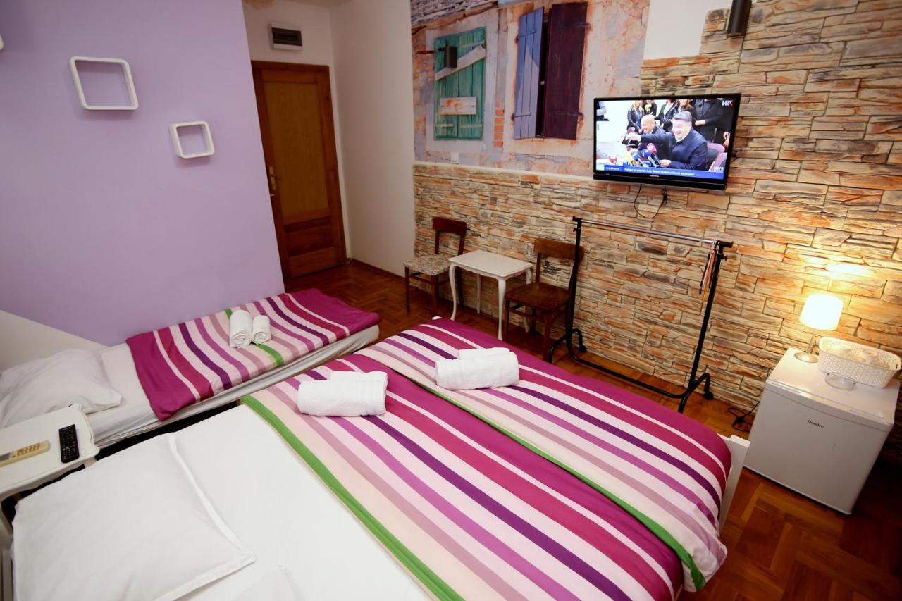 Apartments Rooms Fontane Trnje - Free Parking Загреб Екстериор снимка